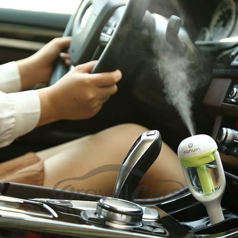 Car Air Humidifier And Freshener With Built In Essence Oil Diffuser